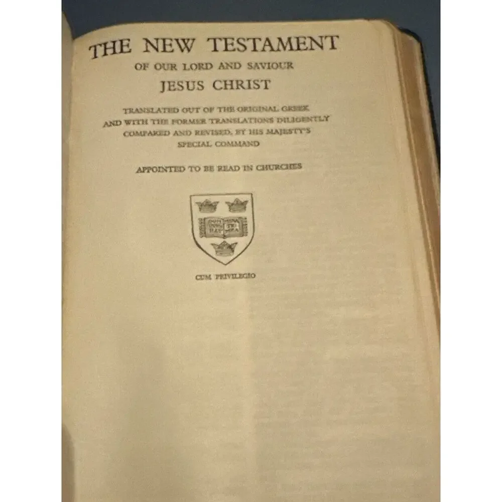 HOLY BIBLE ILLUSTRATED Oxford Self-Pronouncing Edition VTG King‎ James READ